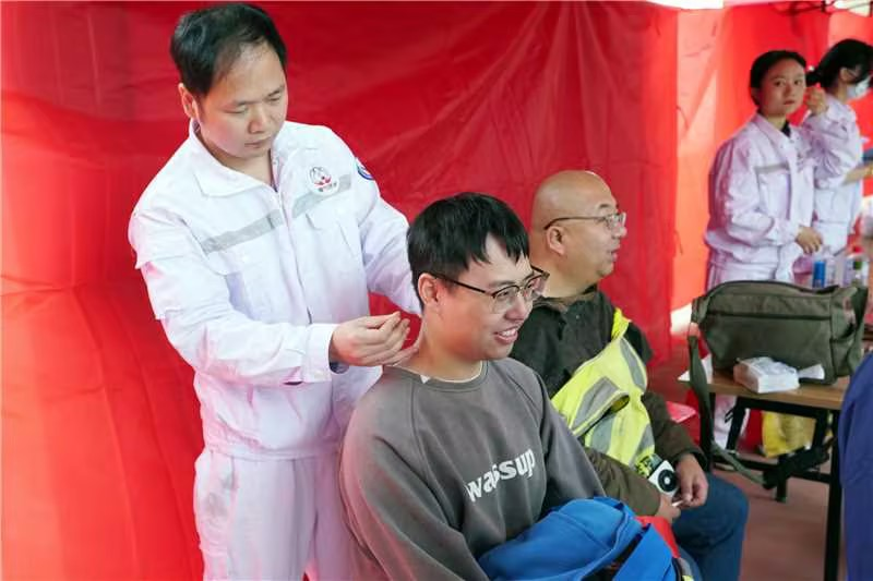 送醫(yī)療下基層